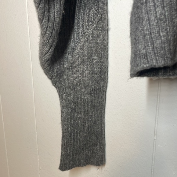 ASTR The Label Dolman Sleeve Sweater - Picture 10 of 16